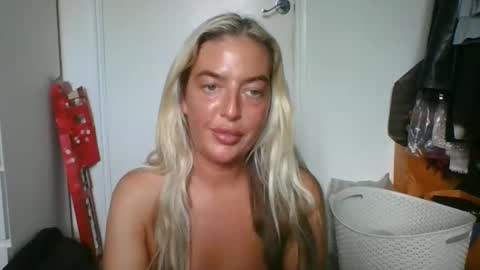 Snapshot of rubyredxxxoxxx chatting on December 2024 12:27:02 PM rubyredxxxoxxx online show from December 2024 12:27:02 PM