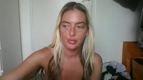 Snapshot of rubyredxxxoxxx chatting on February 2025 11:22:02 AM rubyredxxxoxxx online show from February 2025 11:22:02 AM