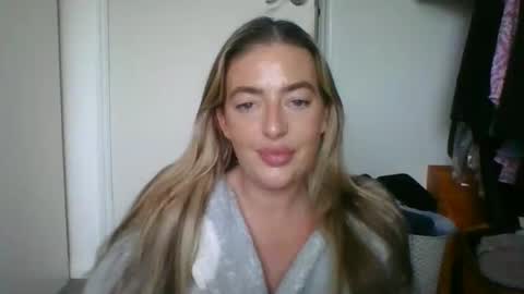 rubyredxxxoxxx online show from November 2025 03:03:02 PM