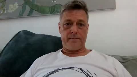 Snapshot of rudeski chatting on May 2026 01:10:02 PM rudeski online show from May 2026 01:10:02 PM