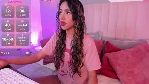 rue_zue online show from February 2026 01:05:02 PM