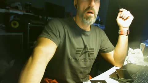 Chico que rico Caliente online show from January 2025 10:51:01 AM