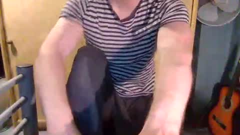 rugby_boy200 online show from April 2026 06:16:02 PM