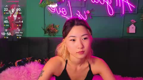 Snapshot of runi_asian chatting on July 2026 01:29:01 AM Runi online show from July 2026 01:29:01 AM