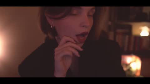 Elena online show from December 2025 11:56:01 PM