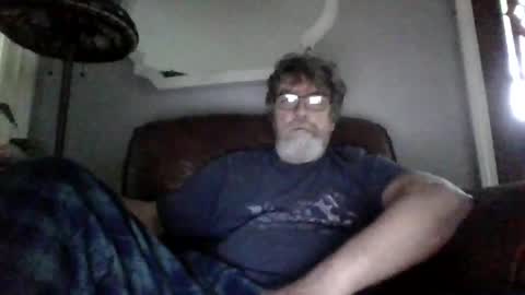 Snapshot of runningaround60 chatting on June 2026 10:31:01 AM runningaround60 online show from June 2026 10:31:01 AM