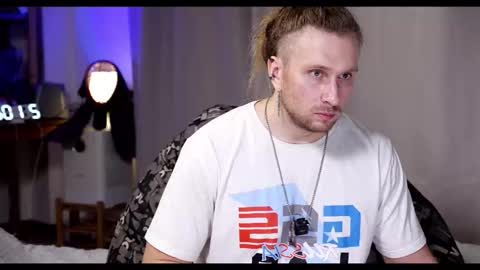 Paul online show from December 2025 06:03:02 PM