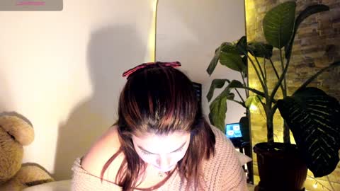 Lorenn online show from December 2024 10:57:02 PM