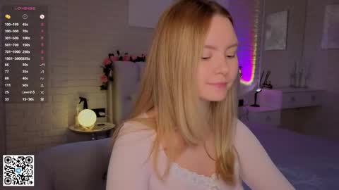 Snapshot of ruta_meow chatting on September 2025 12:16:02 PM Ruta prize for the new fan club members hehe online show from September 2025 12:16:02 PM