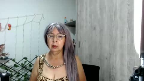 ruth_blue21 online show from March 2025 08:52:02 PM