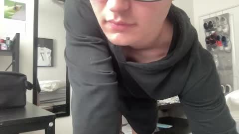 ryan online show from October 2025 08:15:02 PM