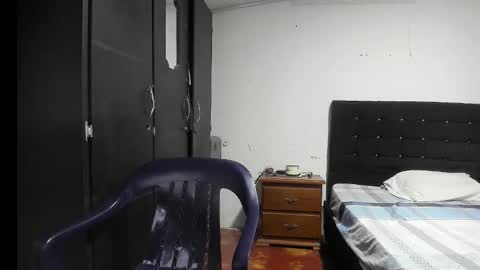 ryan_xc1 online show from December 2025 02:09:02 AM