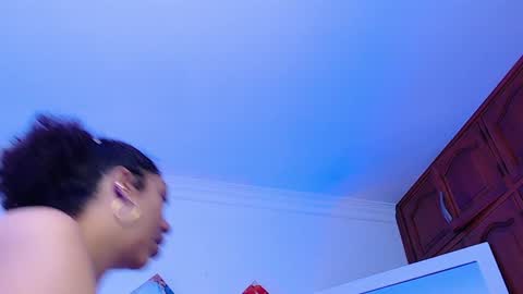 Hanna  online show from February 2025 01:22:01 PM