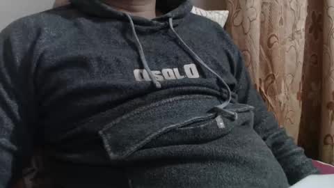 Snapshot of ryans31 chatting on January 2025 05:51:02 PM Sexy Boy Toy online show from January 2025 05:51:02 PM