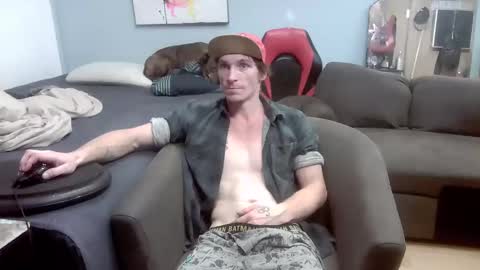 Snapshot of ryanteedaddy chatting on September 2025 01:02:02 PM Ryan Tee online show from September 2025 01:02:02 PM