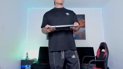 ryanwhite3 online show from February 2026 02:53:01 AM