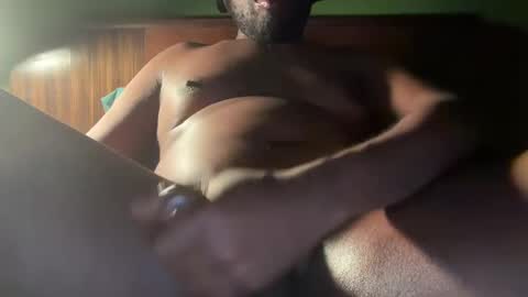 Snapshot of rydubkc85 chatting on February 2025 09:54:01 AM Rydubkc online show from February 2025 09:54:01 AM