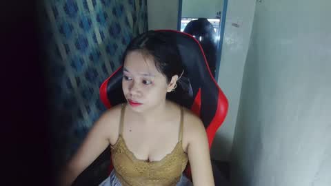 Snapshot of rylee_beau chatting on January 2025 08:04:01 PM Beau Angel online show from January 2025 08:04:01 PM