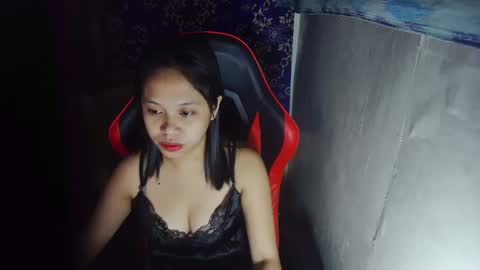 Snapshot of rylee_beau chatting on January 2025 10:37:01 PM Beau Angel online show from January 2025 10:37:01 PM
