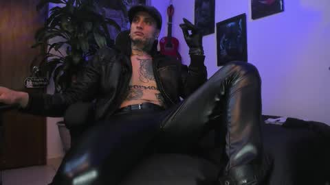 leopmonk help me reach 100 thumbs up online show from November 2025 02:06:01 PM