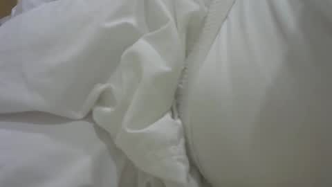 Cloney online show from October 2025 07:03:02 PM