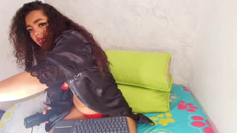 Snapshot of s_sofia_ chatting on January 2025 07:13:02 PM s_sofia_ online show from January 2025 07:13:02 PM