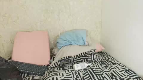 Snapshot of s_sofia_ chatting on September 2025 07:19:02 PM s_sofia_ online show from September 2025 07:19:02 PM