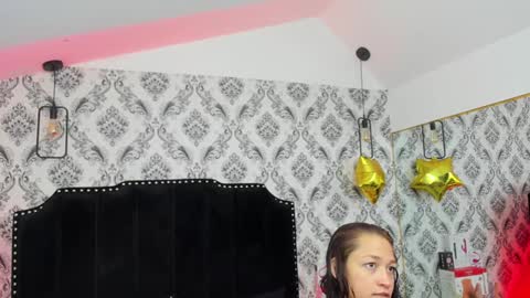 Saara Brown online show from January 2025 12:21:01 PM