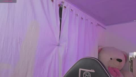 saaya_tay online show from April 2026 03:18:01 AM