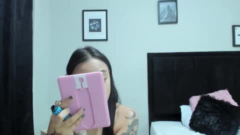           online show from October 2025 07:19:02 PM