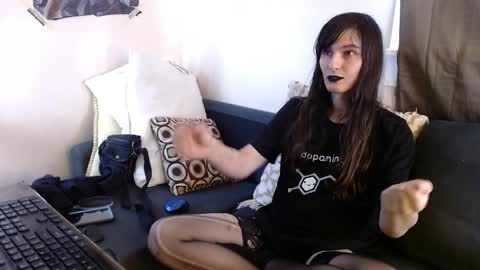 sabinewinters online show from April 2026 01:16:01 PM