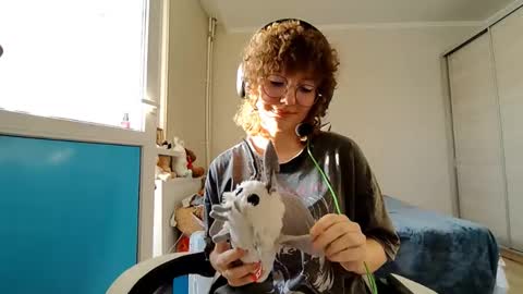 Nellie online show from March 2026 01:05:01 PM