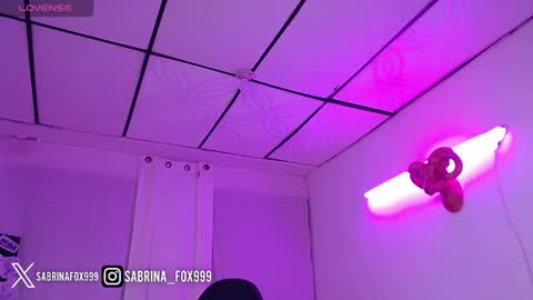 sabrina fox online show from October 2025 03:42:02 AM