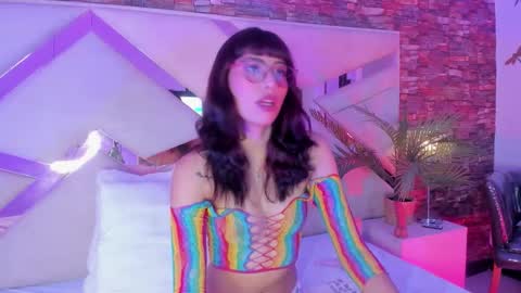 Snapshot of sabrina__smith chatting on January 2026 04:45:02 PM sabrina online show from January 2026 04:45:02 PM