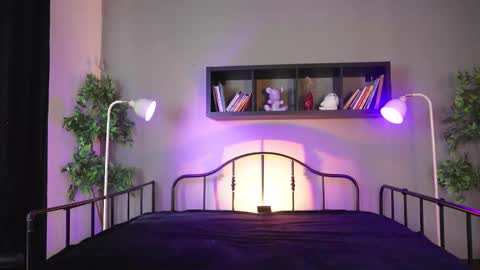 sabri   online show from October 2025 12:44:02 PM