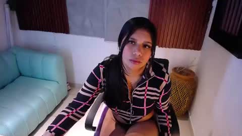 Snapshot of sabrina_hunt_ chatting on August 2026 04:04:02 AM Sabrina online show from August 2026 04:04:02 AM