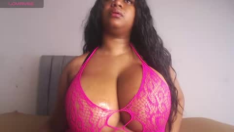 Snapshot of sabrina_mora chatting on July 2026 05:48:02 PM Sabrina Mora online show from July 2026 05:48:02 PM