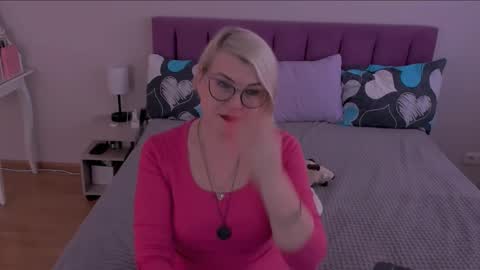 Sabrina MacMarren online show from February 2025 08:54:02 AM