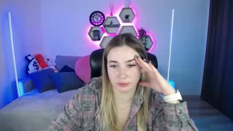 Sabrina Violet online show from September 2025 08:03:01 AM