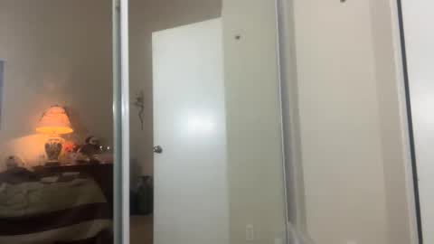 R online show from October 2025 05:05:01 AM