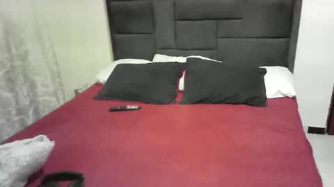 sacrletardiente online show from January 2025 03:23:02 PM