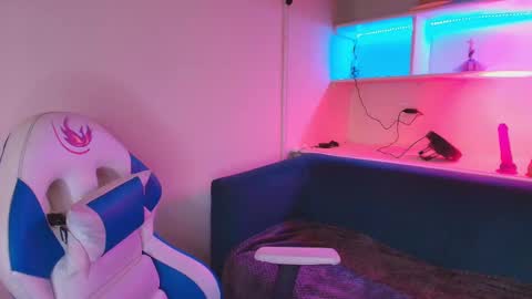 Cami online show from October 2025 07:01:02 PM