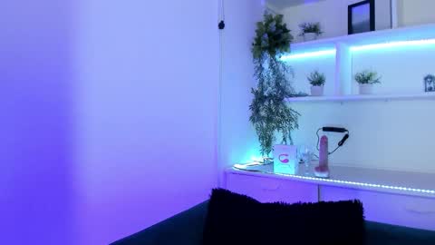 Cami online show from February 2026 07:01:02 PM