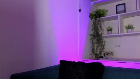 Cami online show from March 2026 07:03:02 PM