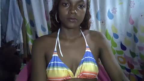 safira19 online show from October 2025 01:32:01 PM