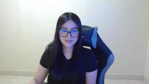 Sahaliefox  online show from December 2025 06:26:01 PM