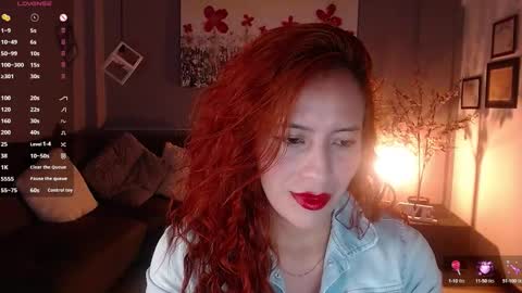 Snapshot of sahra_tayl0r_ chatting on February 2025 03:36:02 PM SARA online show from February 2025 03:36:02 PM