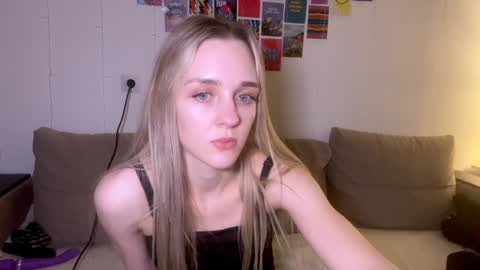 Sofia online show from February 2025 07:21:01 PM