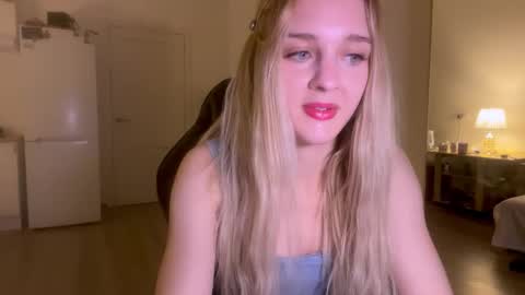 Sofia online show from October 2025 05:58:02 PM