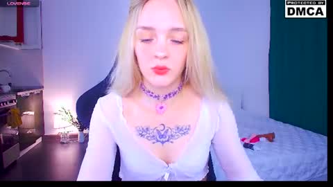 Sofia online show from June 2026 09:27:02 PM